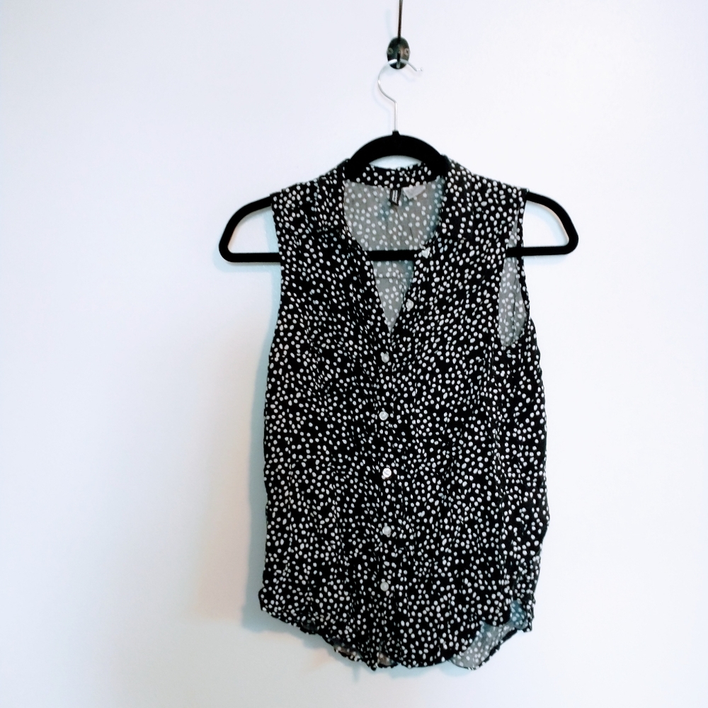 H&M polkadot black and white button up tank blouse size 4